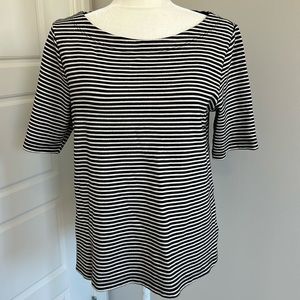 Gap boat neck black and white striped tee. Size Small